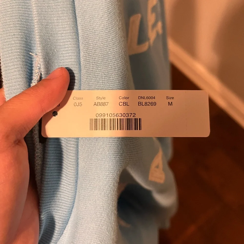 NWT J.Crew “Los Angeles” Crewneck